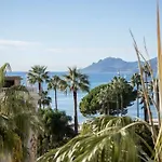 Ref 1553 - Center - Sea View For Rent *
