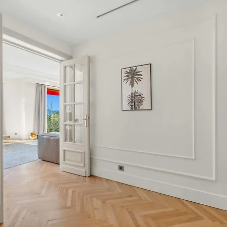Ref 1553 - Center - Sea View For Rent Lägenhet